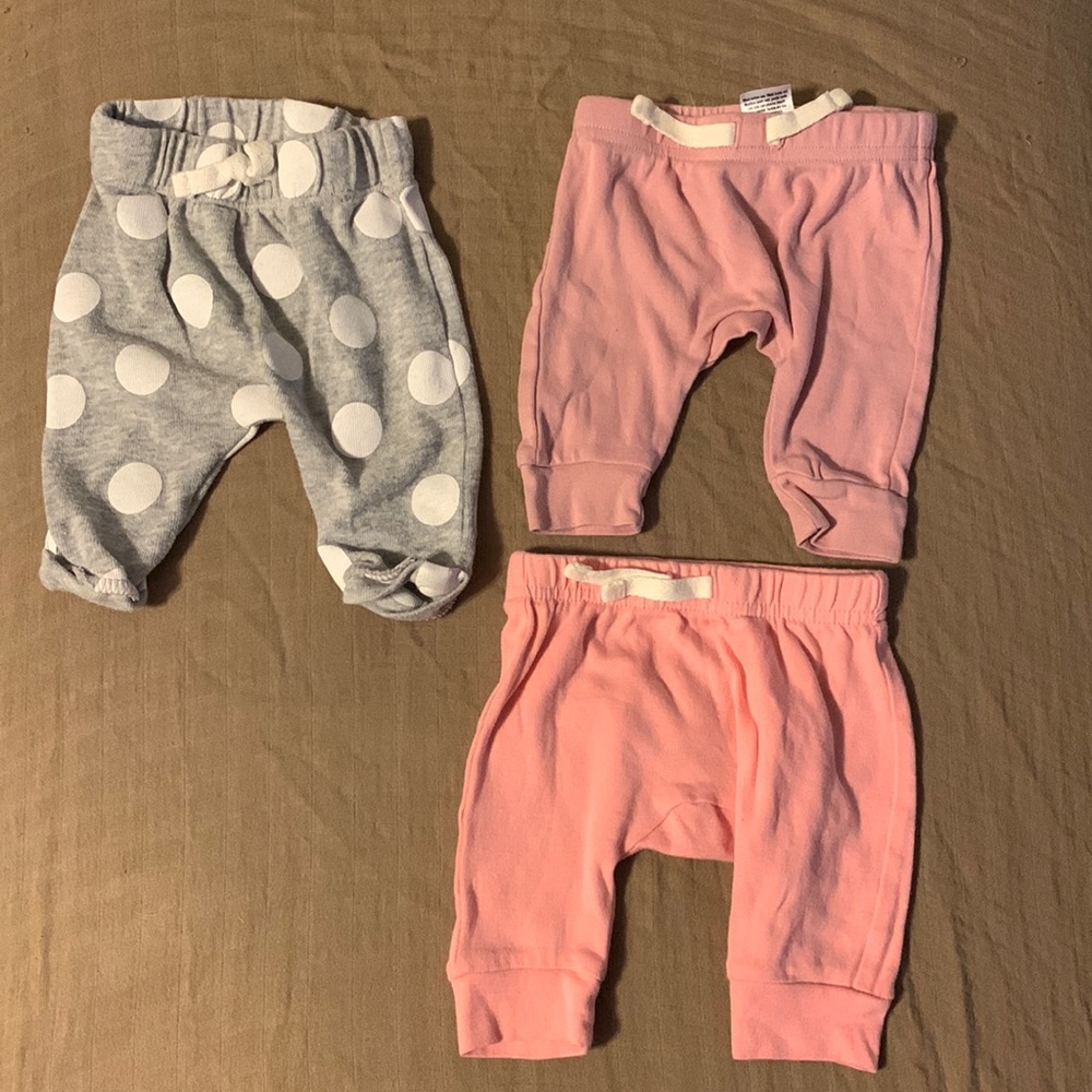 Newborn pants set